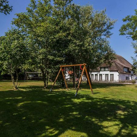 Great Farmhouse in De Cocksdorp with Garden Buitenkant foto