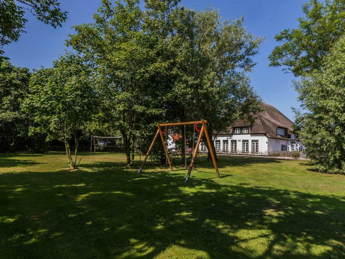 Great Farmhouse in De Cocksdorp with Garden Buitenkant foto
